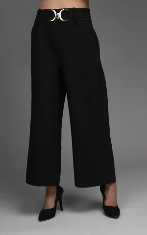 frontal view of the nevado black pants