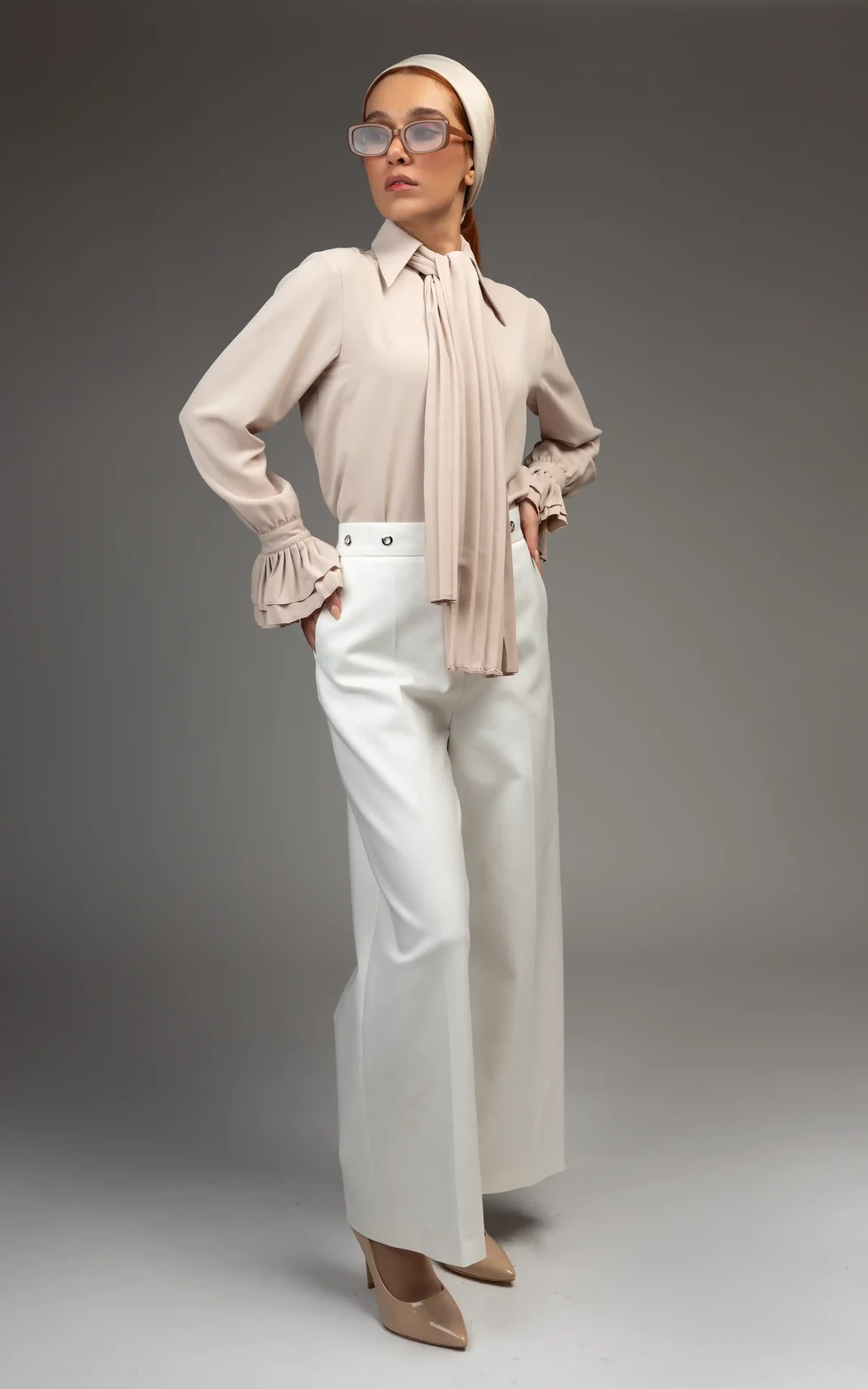 Front of nevado Womens White Pants