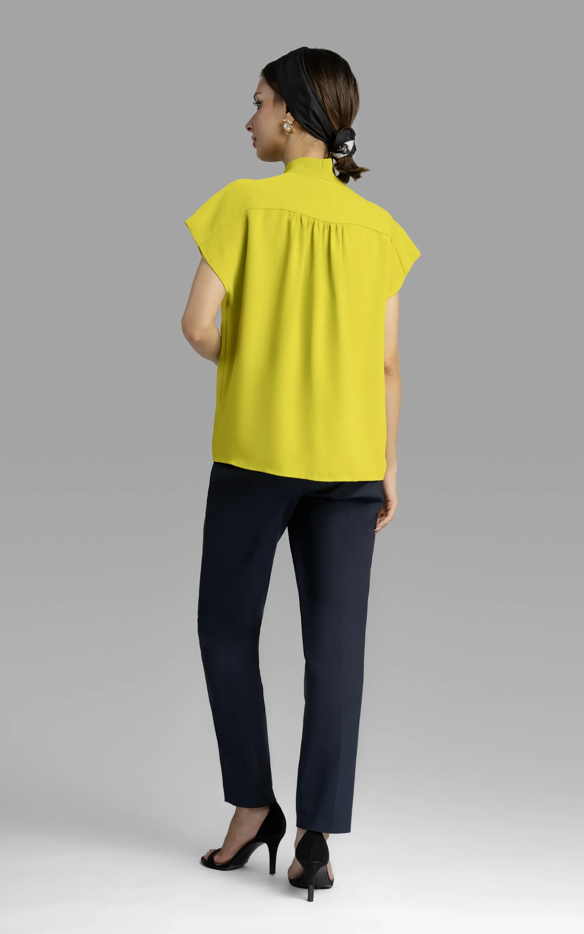 nevado womens mustard cap-sleeved mustard blouse