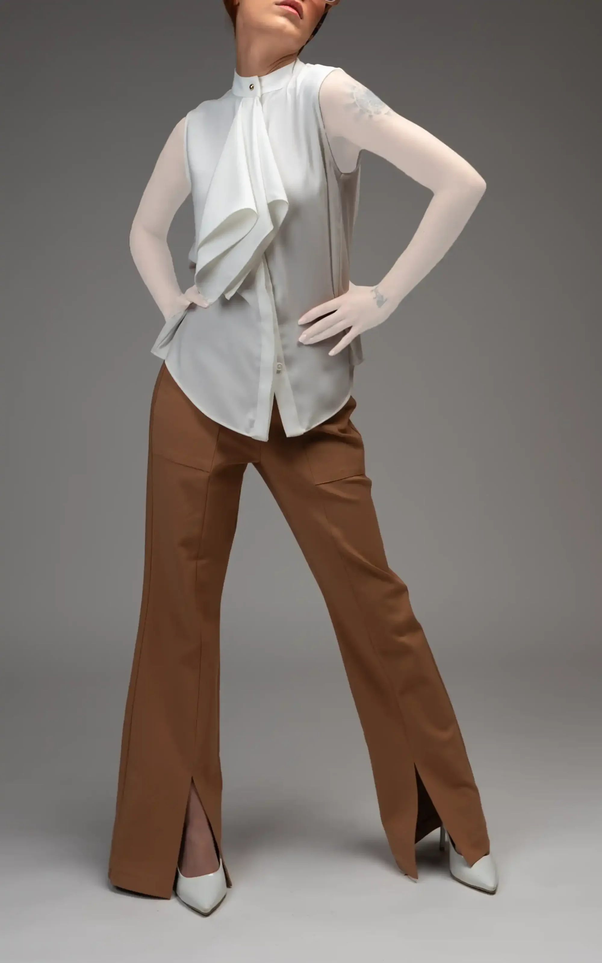 تاپ زنانه سفید نوادو بدون آستین